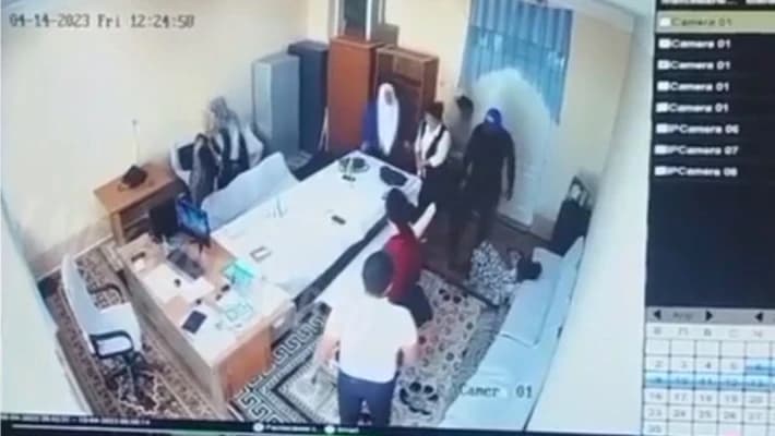 В Сурхандарье учитель получил 1,5 года за избиение коллег-женщин