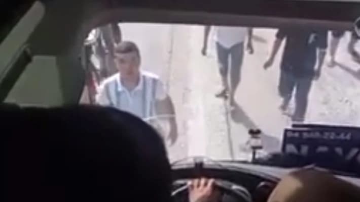 В Самарканде арестовали 14 человек, забросавших автобус камнями