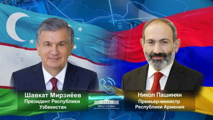 Мирзиёев и Пашинян провели телефонный разговор