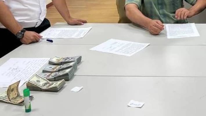 Мужчина пытался вывезти через пост «Гишткуприк» 42 тыс. долларов