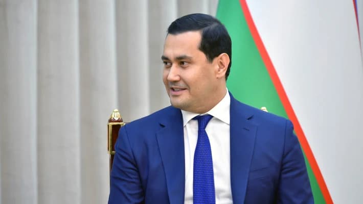 Умурзакова сняли с должности главы администрации президента