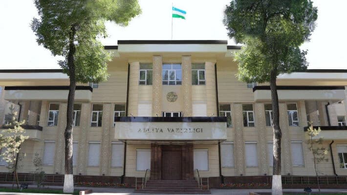 Минюст отказал в регистрации партии «Хакикат, тараккиёт ва бирдамлик»