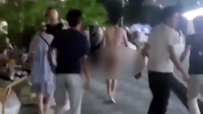 Разгуливающий голышом по Ташкенту мужчина попал в психбольницу  
