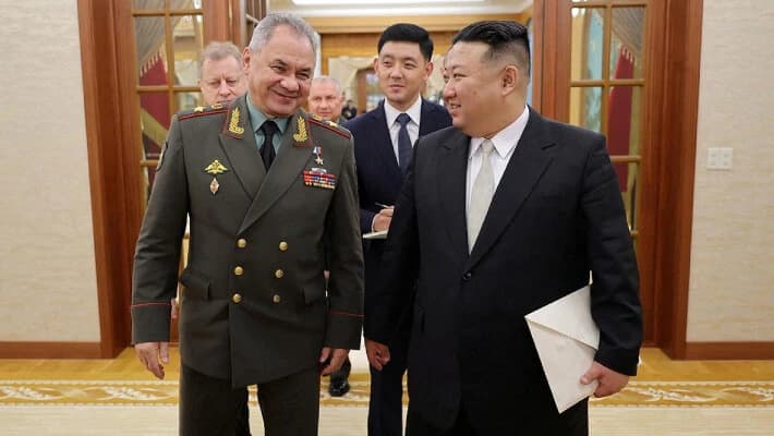 Белый дом: Россия ведет секретные переговоры о военных поставках с КНДР