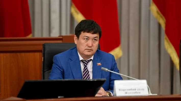 Кыргызский депутат обвинил Узбекистан в подорожании муки