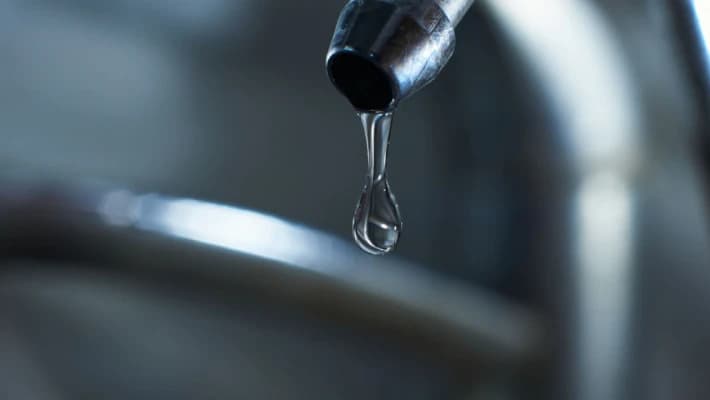 В Термезе на три дня приостановили подачу воды