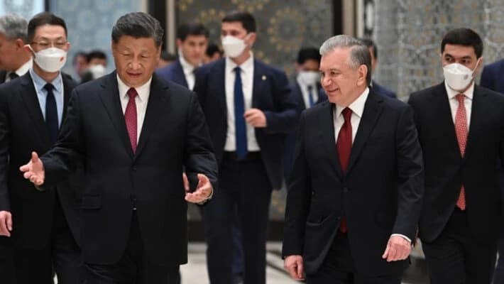 Си Цзиньпин пригласил Мирзиёева посетить Китай