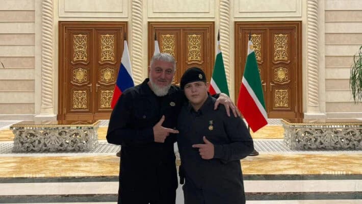 Сын Кадырова, избивший арестованного, получил звание Героя Чечни