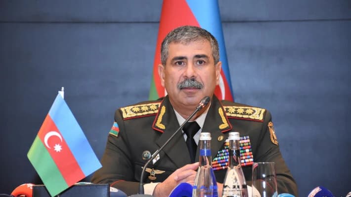 Министр обороны Азербайджана прибыл в Узбекистан