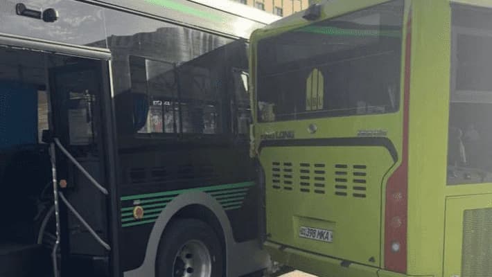 Двое граждан Узбекистана погибли при пожаре в хостеле в Алматы