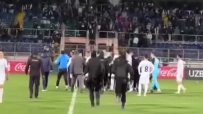 После матча «Бухары» с «Олимпиком» на поле возникла потасовка
