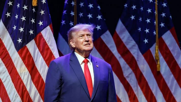 Трамп отказался от предложения Зеленского посетить Украину