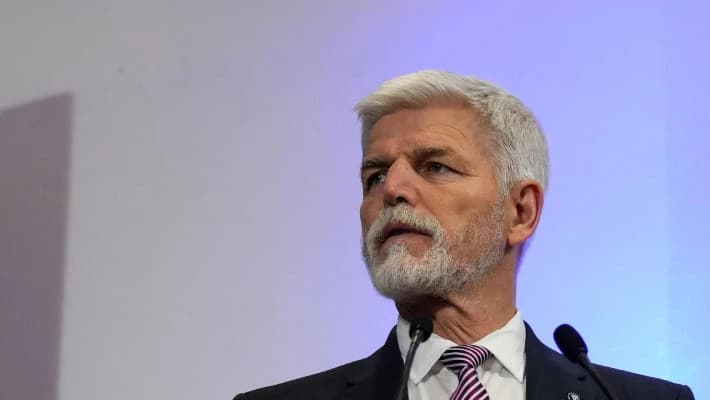 Президент Чехии предупредил о нехорошем сдвиге в украинском конфликте