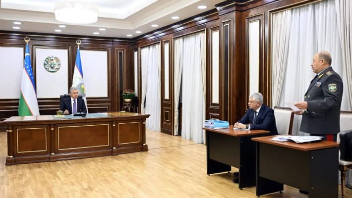 Глава Минобороны отчитался перед Мирзиёевым