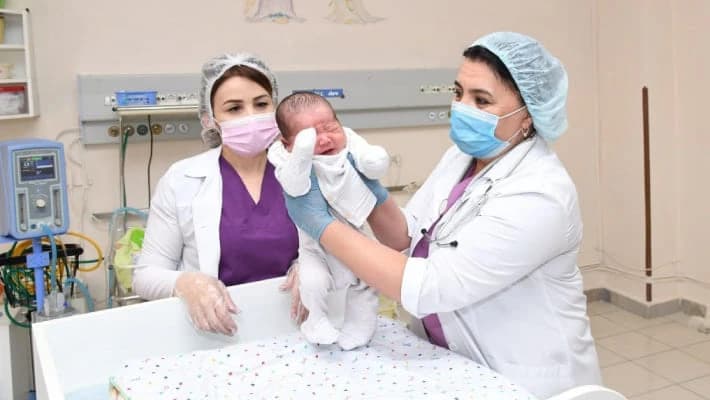 В Узбекистане 1 января родилось свыше тысячи младенцев
