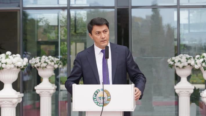 Амрилло Иноятов освобожден от должности главы Минздрава  