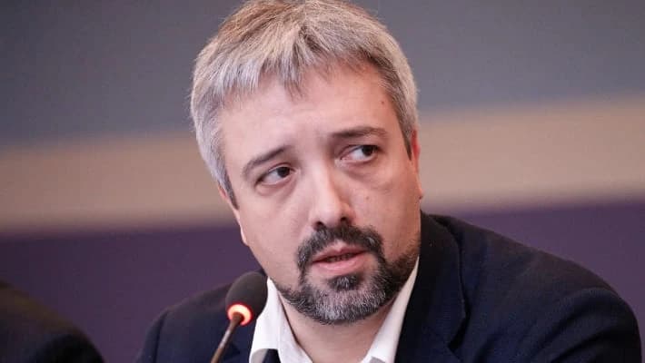 «Простой отщепенец»: глава Россотрудничества обвинил Кудратходжу в русофобии