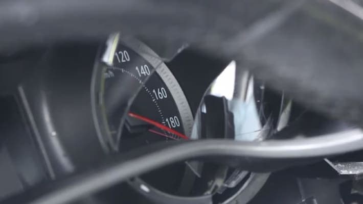 Скончался водитель Tracker, врезавшийся на огромной скорости в автобус