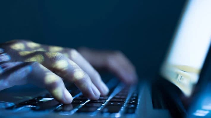 Житель Ташкента потерял 11 млн сумов в фейковом розыгрыше от имени Click