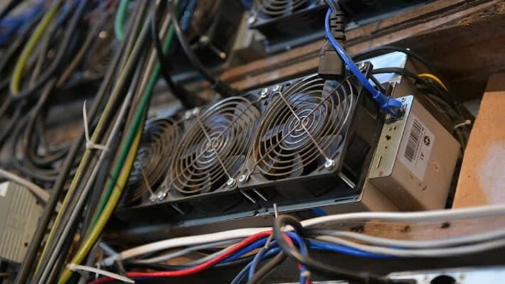 В Ташкентской области майнеры похитили электроэнергию на 2,3 млрд сумов