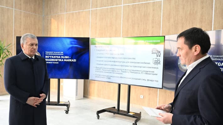 Мирзиёев ознакомился с планами по снижению заторов в Ташкенте