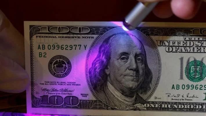 В Ташкенте задержаны лица, пытавшиеся продать более 28 тыс. поддельных долларов
