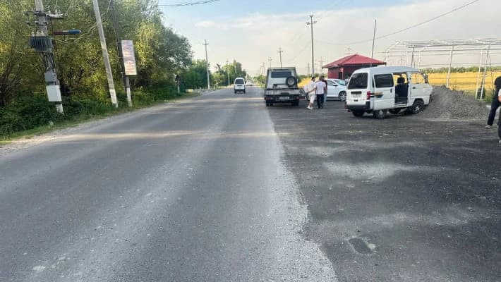 В Самаркандской области Damas наехал на пешеходов и опрокинулся