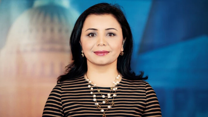 Журналистка из США пожаловалась, что ей на дали снять стендап об инаугурации Мирзиёева