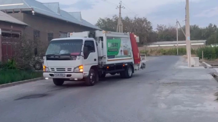 В Узбекистане начали тестировать вывоз мусора под классическую музыку