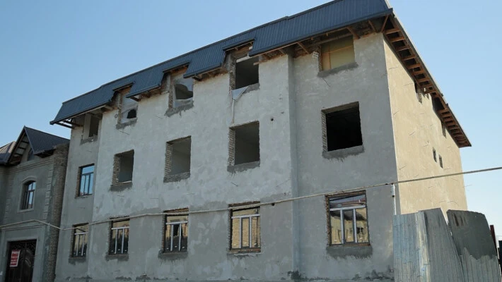 В Ташкенте застройщик продавал одни и те же квартиры разным покупателям  