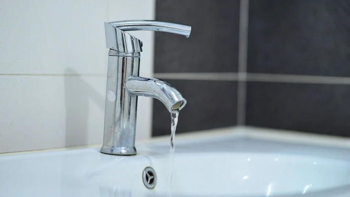 В двух районах Ташкента временно отключат горячую воду