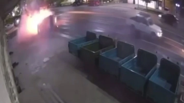 В Самарканде трое погибли в ДТП с возгоранием авто