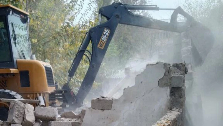 В дендропарке под Ташкентом начался снос незаконных построек