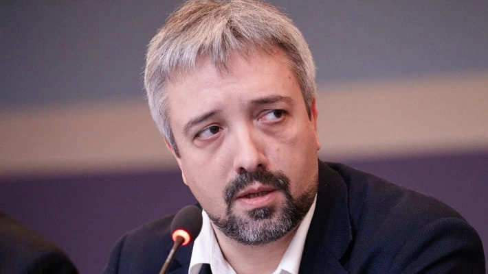 «Простой отщепенец»: глава Россотрудничества обвинил Кудратходжу в русофобии