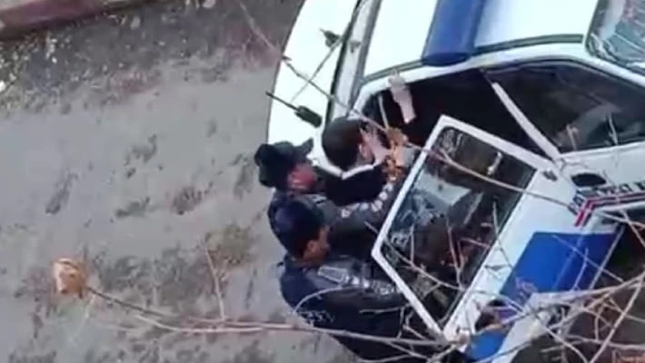 В Ташкенте сотрудники ППС жестко задержали ребенка