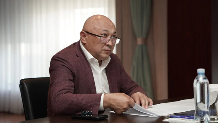 СМИ: глава Федерации футбола Казахстана находится под следствием УЕФА