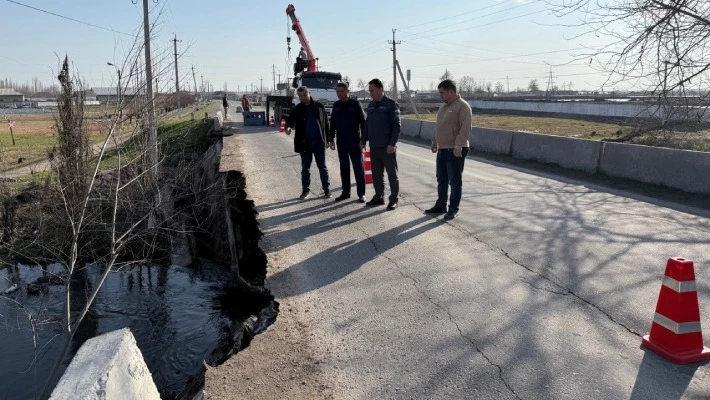 В Ташкентской области произошло обрушение части моста