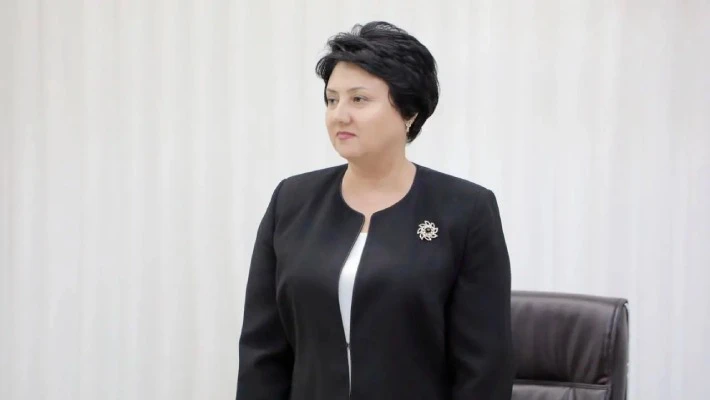 Эъзозхон Каримова
