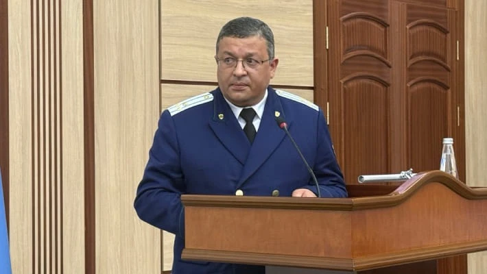 Отабек Холбоев