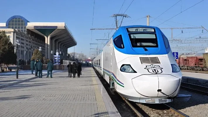 Из-за жары в Узбекистане ограничат скорость поездов