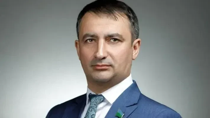 Депутата в Югре лишили зарплаты после слов о «родине узбеков»