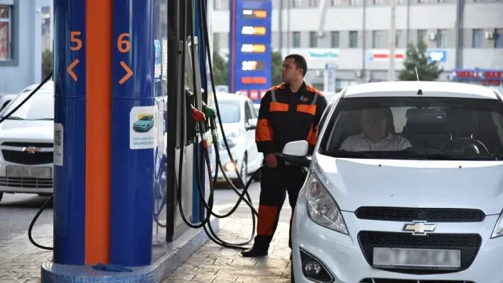 С сентября 2025 года «Узбекнефтегаз» прекращает выпуск АИ-80