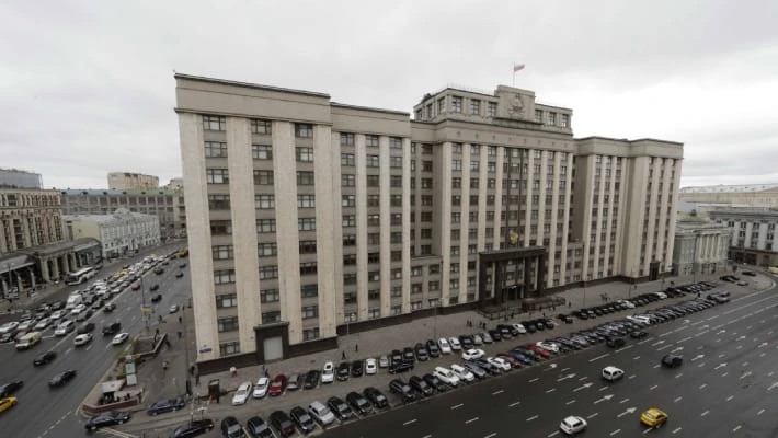 В Госдуме предложили ограничить переводы мигрантов объемом их зарплаты