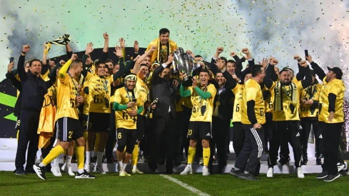 «Нефтчи» вернул чемпионский титул спустя 24 года «Нефтчи» вернул чемпионский титул спустя 24 года