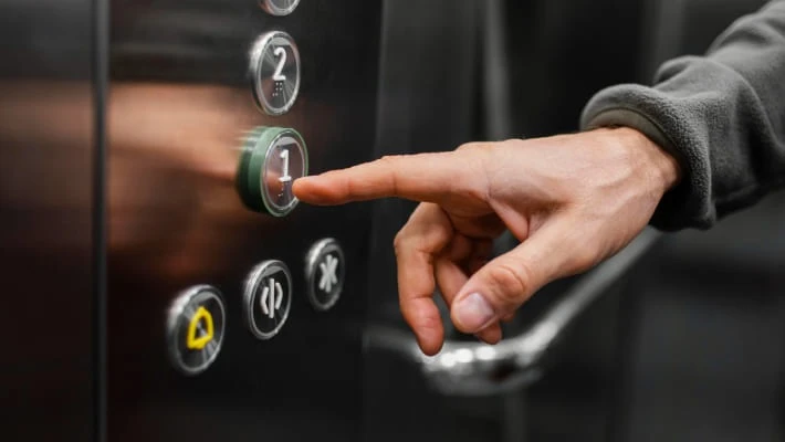 В Ташкенте выявили масштабные проблемы с лифтами