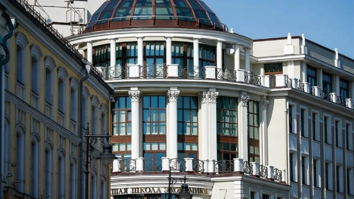 Более 30 студентов ВШЭ из Узбекистана оказались под угрозой выдворения Более 30 студентов ВШЭ из Узбекистана оказались под угрозой выдворения