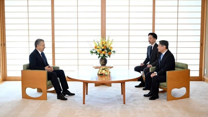 Мирзиёев начал официальный визит в Японию Мирзиёев начал официальный визит в Японию