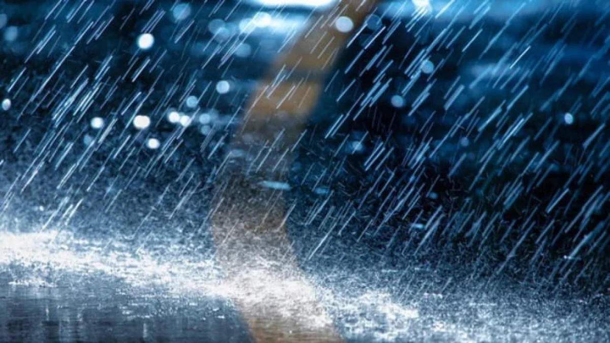 Узгидромет объявил экстренное предупреждение из-за ухудшения погоды в Узбекистане