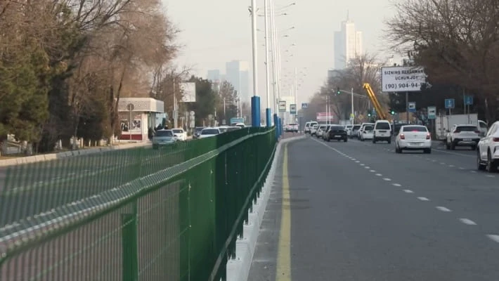 В хокимияте Ташкента объяснили установку дорожных ограждений В хокимияте Ташкента объяснили установку дорожных ограждений