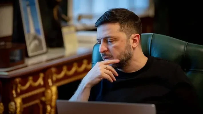 Зеленский отреагировал на критику Залужного Зеленский отреагировал на критику Залужного